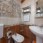 Mediterranes Steinhaus Mit Privatpool, Sauna, Meerblick, Kamin, Sommerkueche Prázdninový dům
