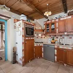 Prázdninový dům Mediterranes Steinhaus Mit Privatpool, Sauna, Meerblick, Kamin, Sommerkueche *