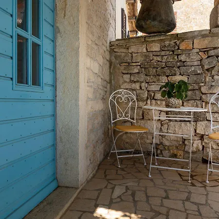 Mediterranes Steinhaus Mit Privatpool, Sauna, Meerblick, Kamin, Sommerkueche * Vošteni