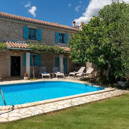Prázdninový dům Mediterranes Steinhaus Mit Privatpool, Sauna, Meerblick, Kamin, Sommerkueche *