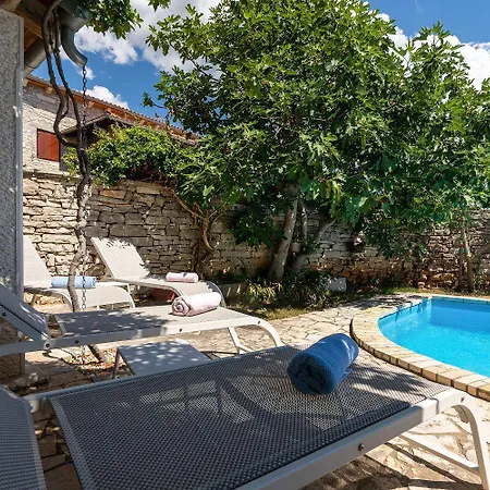Mediterranes Steinhaus Mit Privatpool, Sauna, Meerblick, Kamin, Sommerkueche Holiday home *