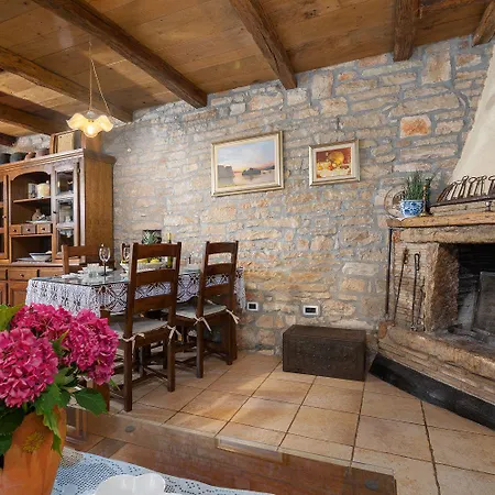 Mediterranes Steinhaus Mit Privatpool, Sauna, Meerblick, Kamin, Sommerkueche Nyaraló *