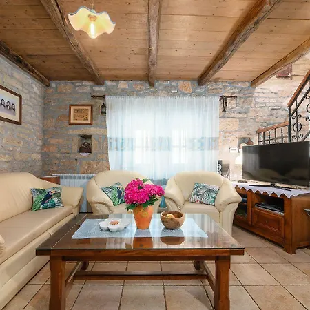 Mediterranes Steinhaus Mit Privatpool, Sauna, Meerblick, Kamin, Sommerkueche Holiday home *